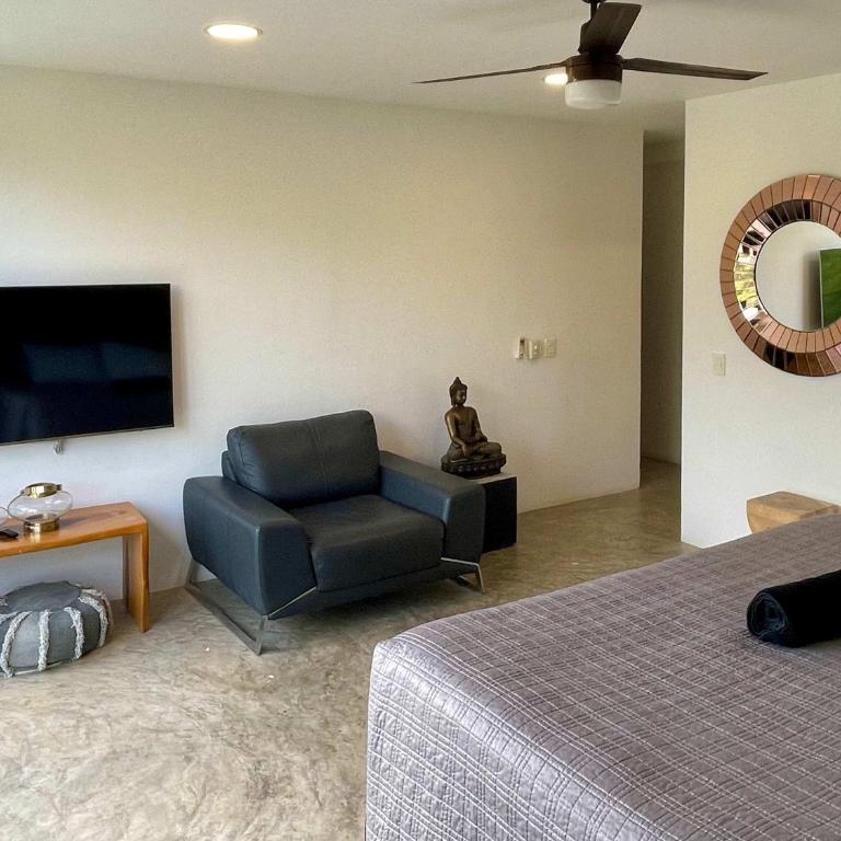 Black House - Modern 3BR Villa with Private Pool - Apartment - 10