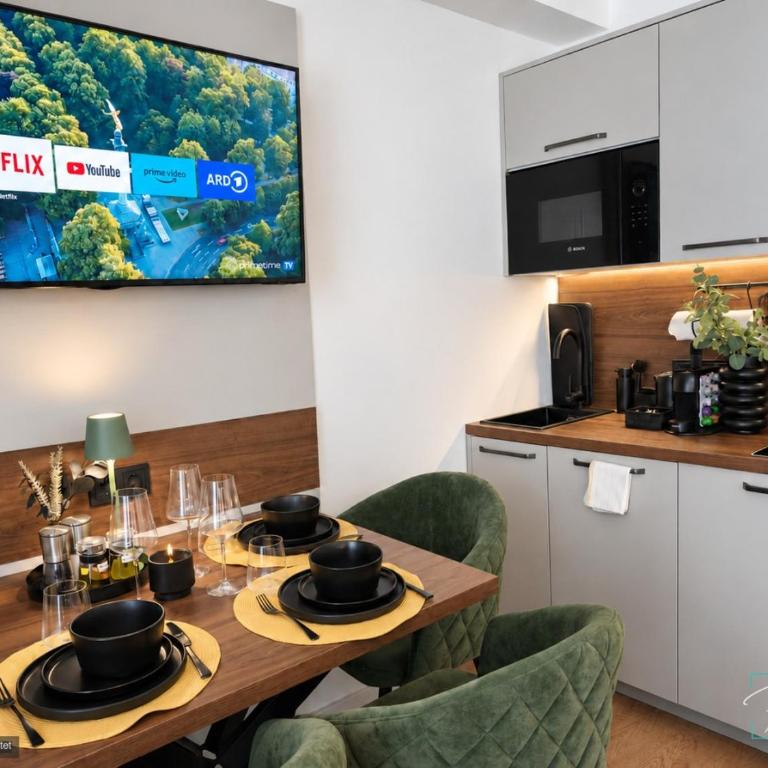 HOMELY STAY - Urban Studio Apartments - Apartment mit Balkon - 14