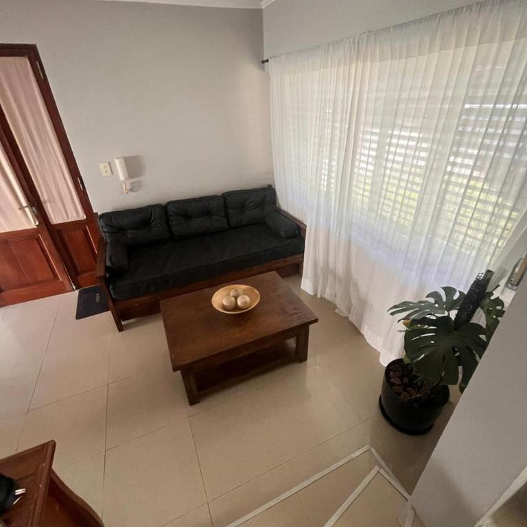 Duplex a 3 cuadras de la laguna - One-Bedroom Apartment with Terrace - 1