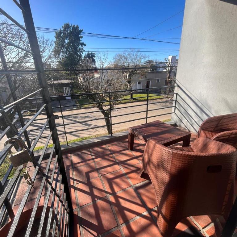 Duplex a 3 cuadras de la laguna - One-Bedroom Apartment with Terrace - 15