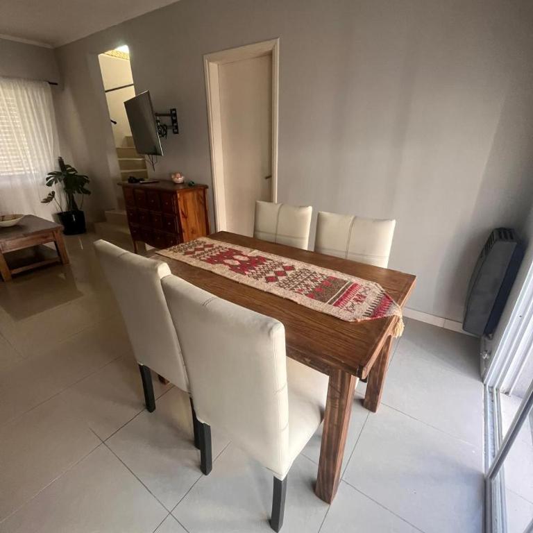 Duplex a 3 cuadras de la laguna - One-Bedroom Apartment with Terrace - 16