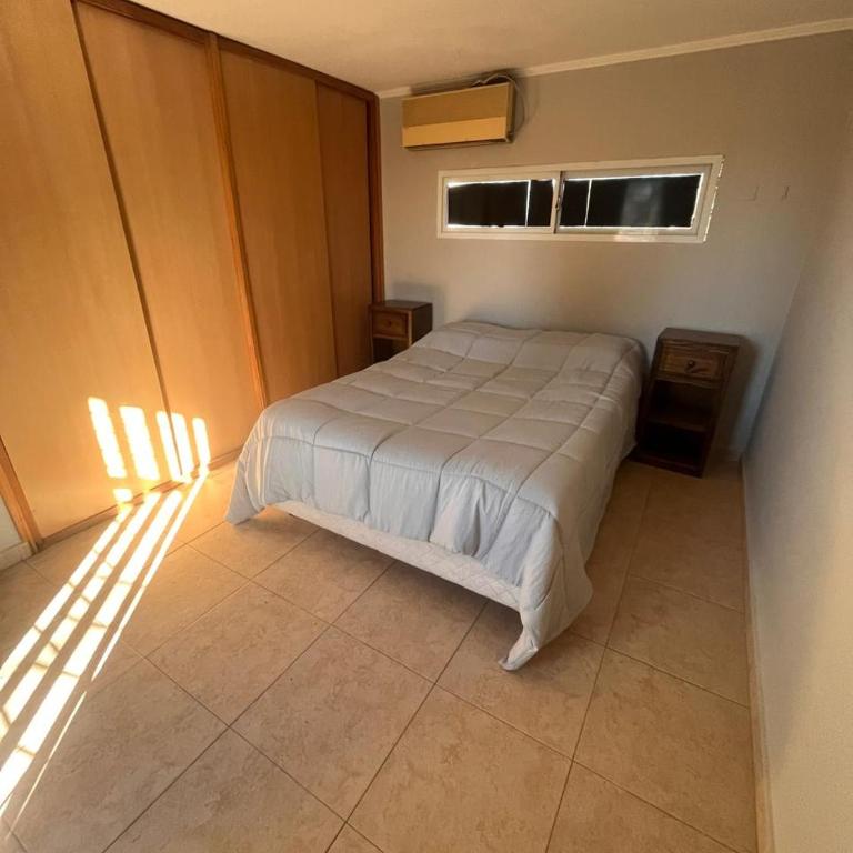 Duplex a 3 cuadras de la laguna - One-Bedroom Apartment with Terrace - 24