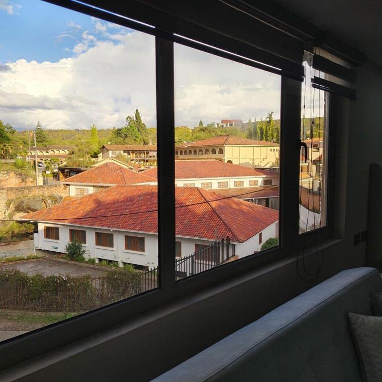 Family or couples suite near pools - One-Bedroom Apartment - 16