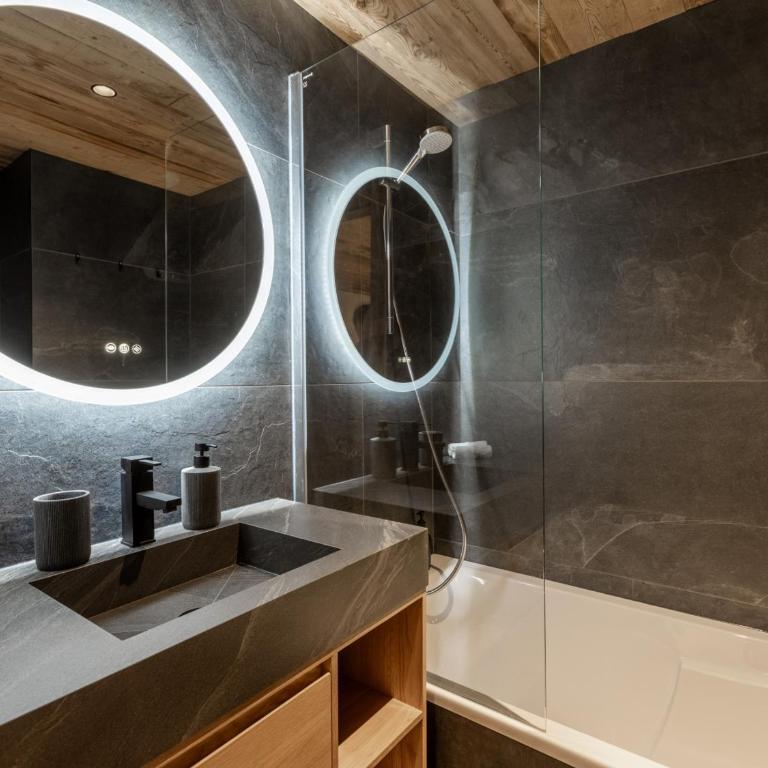 Chalet luxueux avec parking - 12 pers. - FR-1-671-386 - Chalet - 13