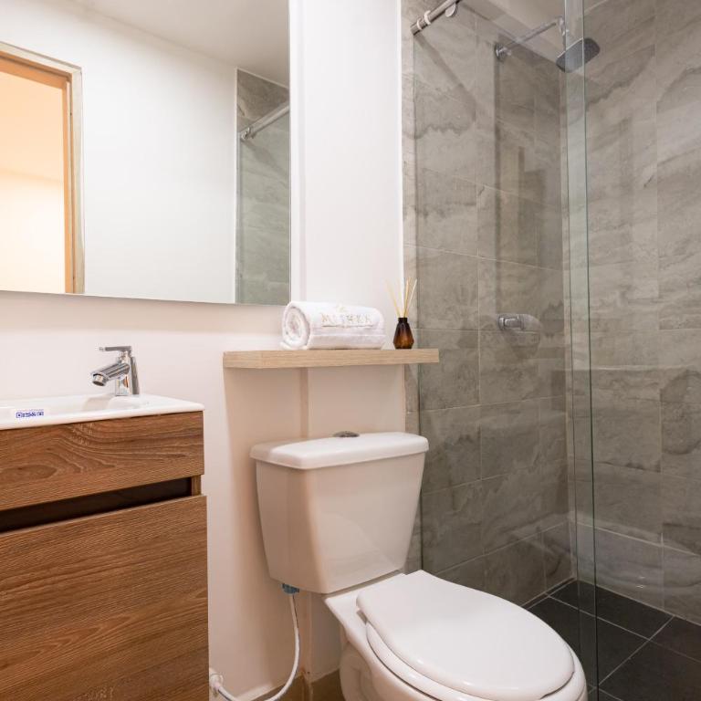 Mishka Hotel Boutique - Habitación Doble con baño privado - 16