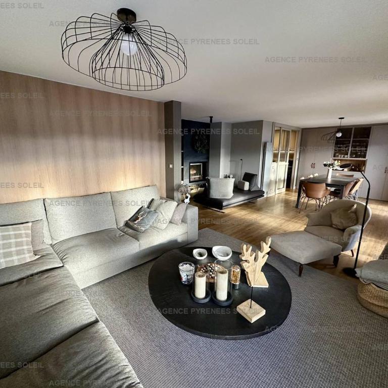 Appartement standing, vue lac/montagne - 10 pers. - Maison 5 Chambres - 1