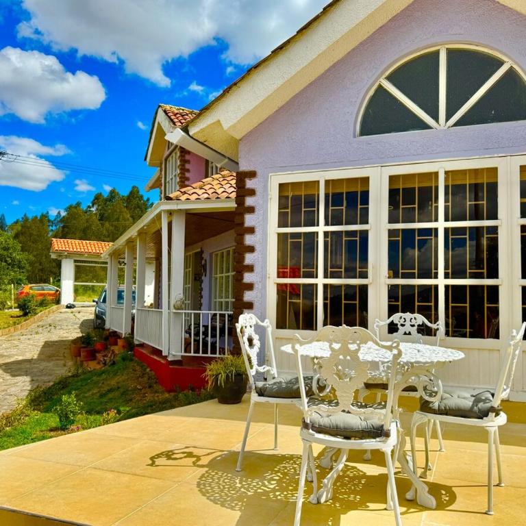Encantadora villa familiar cerca del lago y las aguas termales - Villa - 7