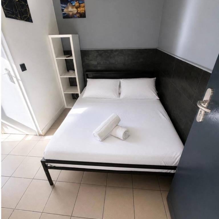 Chambre 1 avec SDB privée Proche Stade de France - Appartement 1 Chambre - 3