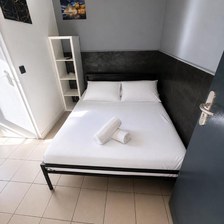 Chambre 1 avec SDB privée Proche Stade de France - Appartement 1 Chambre - 1