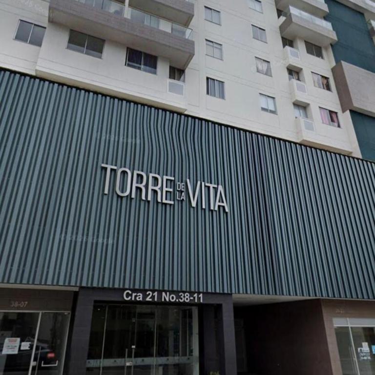 Apartamento Céntrico con Piscina en la Ciudad - Three-Bedroom Apartment - 1