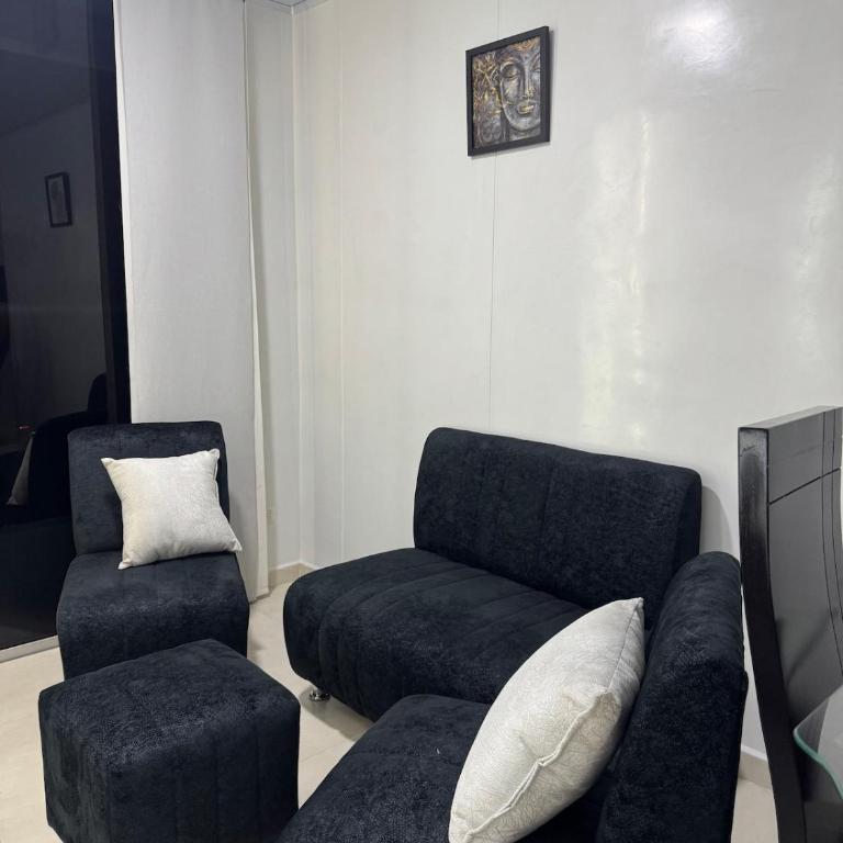 Apartamento Céntrico con Piscina en la Ciudad - Three-Bedroom Apartment - 5