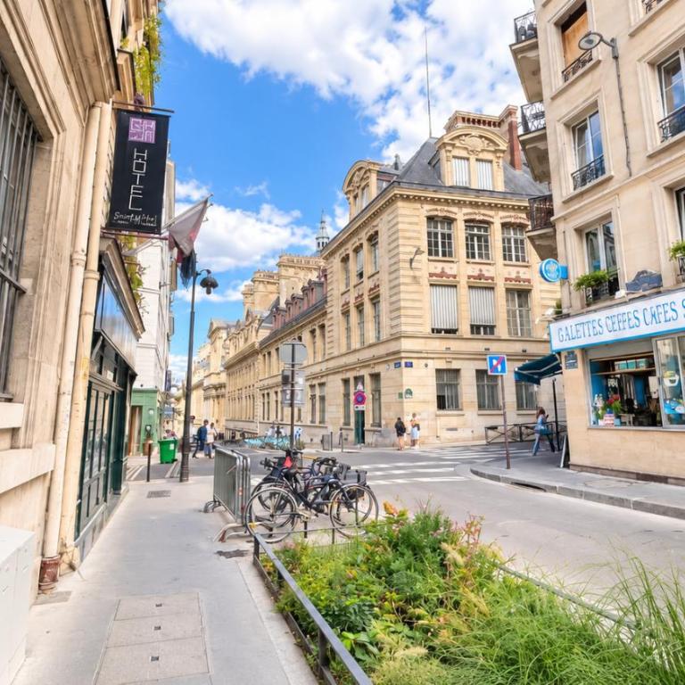 1BR Apartment in Vibrant Latin Quarter with Netflix - Appartement 1 Chambre - 23