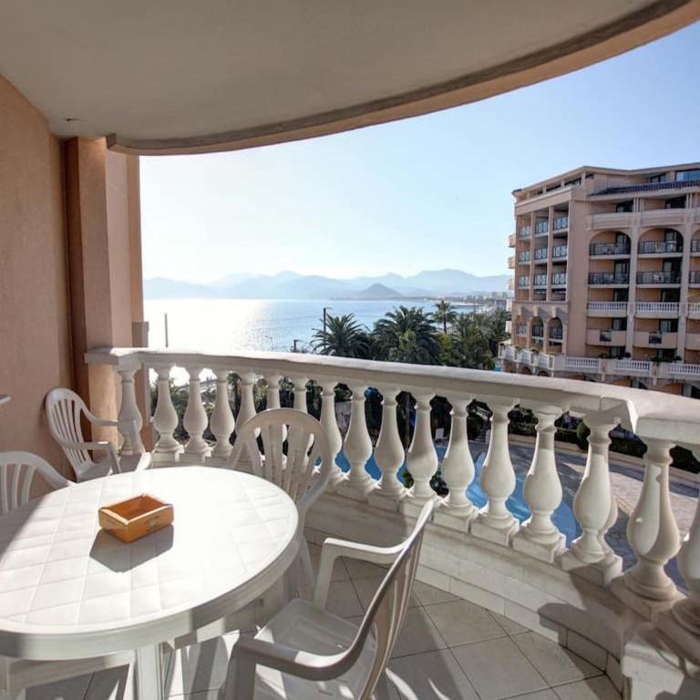 #Cannes Boccacabana Beach, Seafront, in Résid Pierre&Vacances 3 Stars - Appartement - Vue sur Mer - 14