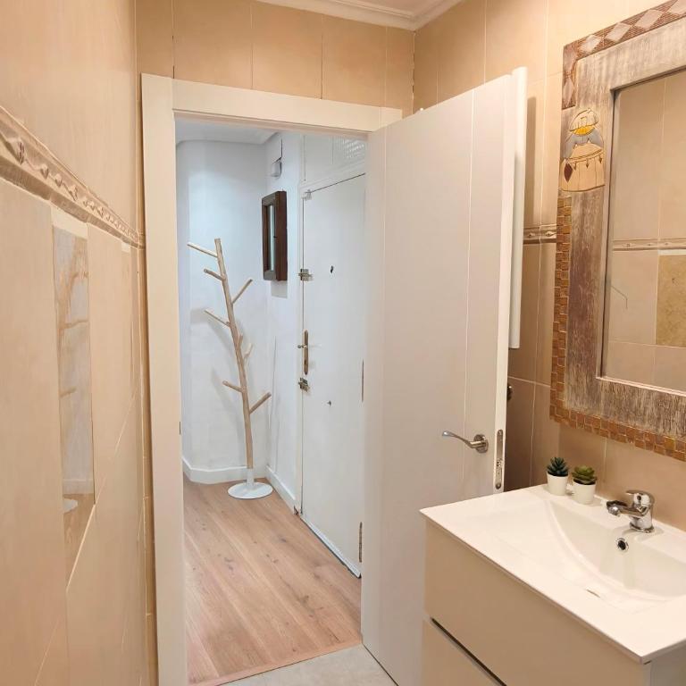 El Secreto del Coso by Alogest - One-Bedroom Apartment - 18