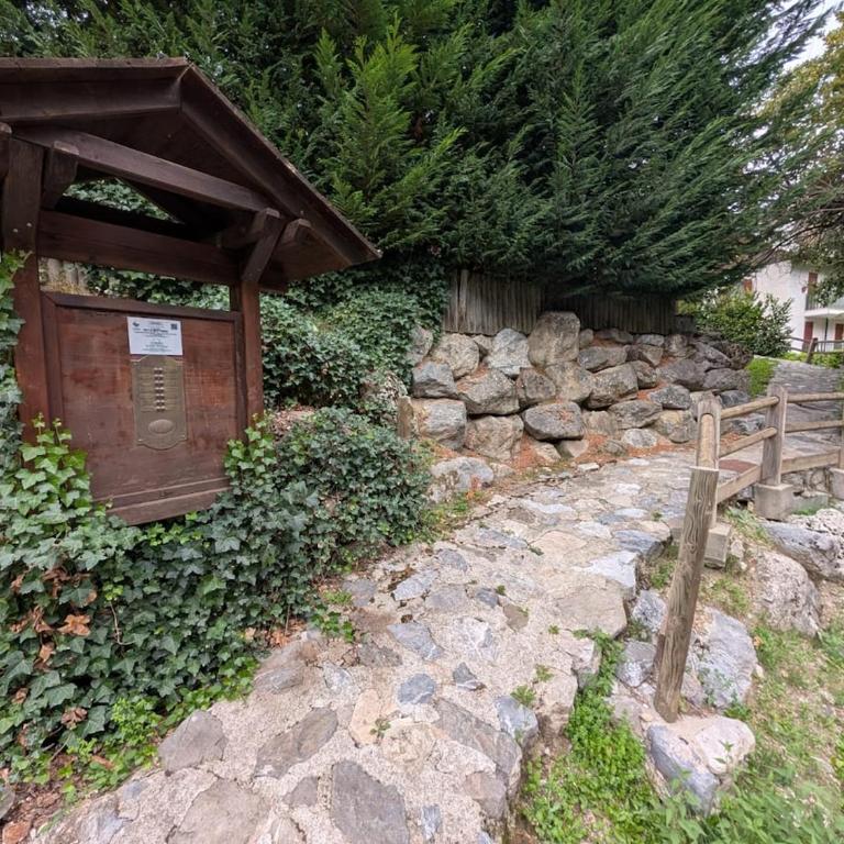Casa di montagna in pietra con giardino privato - Two-Bedroom House - 13