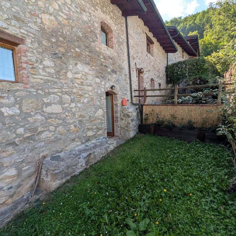Casa di montagna in pietra con giardino privato - Two-Bedroom House - 15