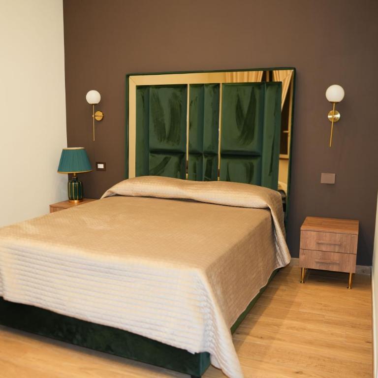 Rachel Rooms - Two-Bedroom Apartment - 1