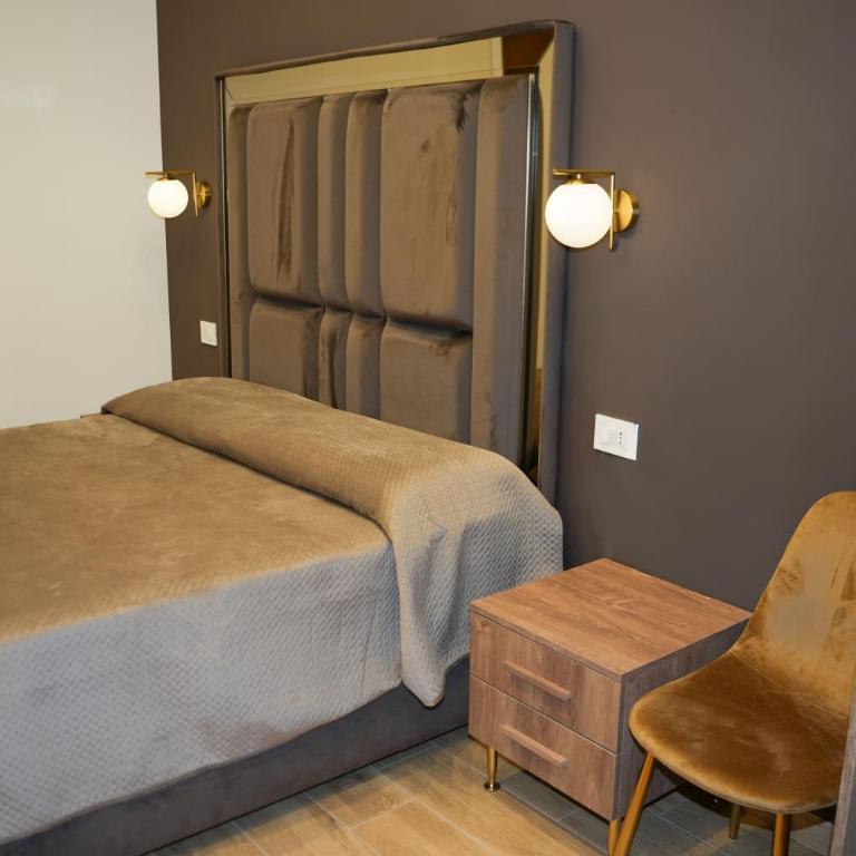 Rachel Rooms - Two-Bedroom Apartment - 3