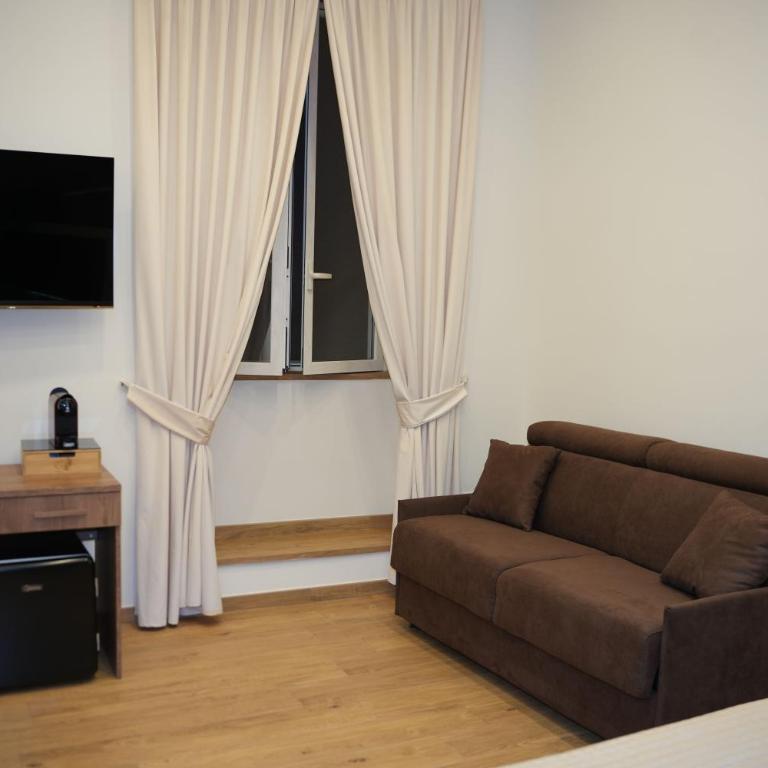Rachel Rooms - Two-Bedroom Apartment - 6