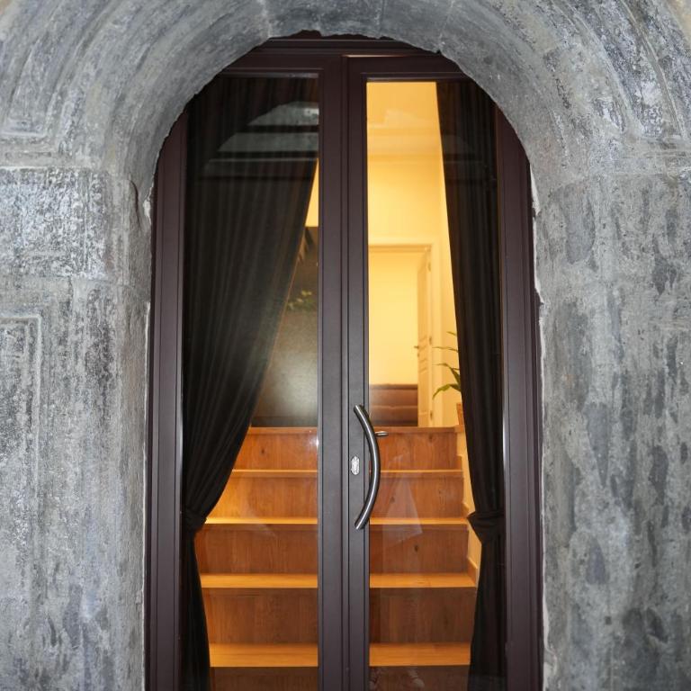 Rachel Rooms - Two-Bedroom Apartment - 25