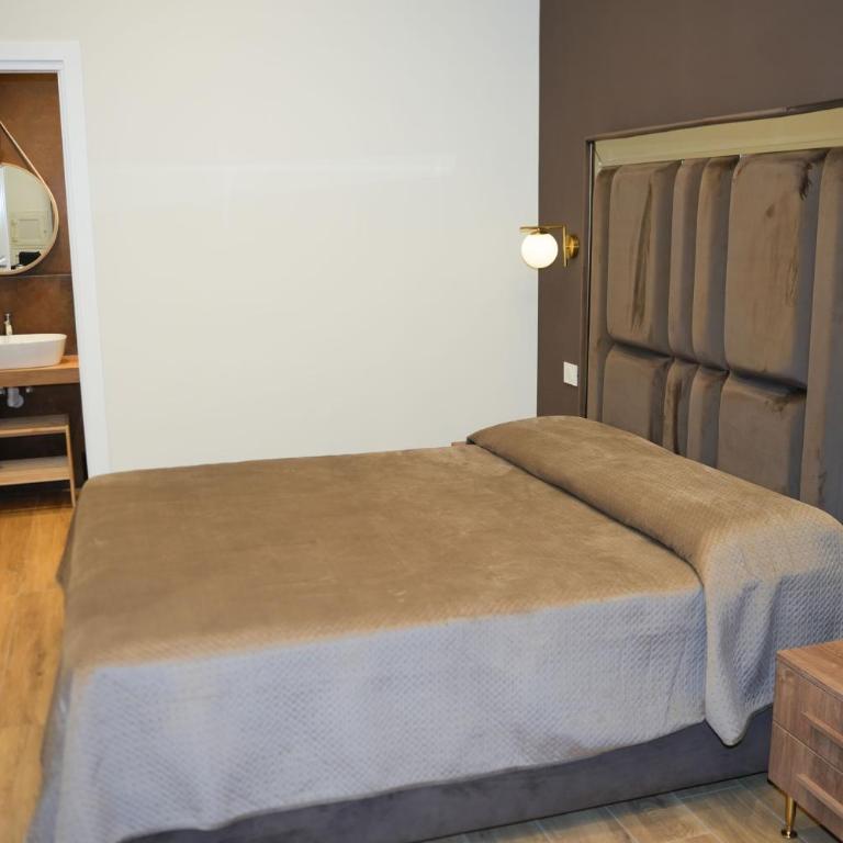 Rachel Rooms - Two-Bedroom Apartment - 37