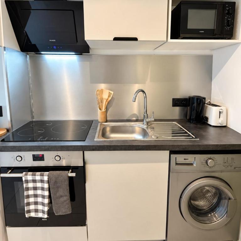 L'Émeraude, Cozy and air-conditioned, 1 bedroom apartment - Appartement 1 Chambre - 15