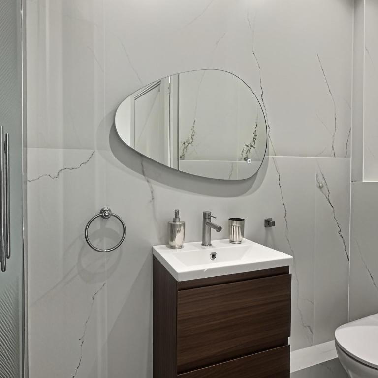 Nadia 3BDR-3Bath 5min Palais - Appartement 3 Chambres Premium avec Balcon - 8