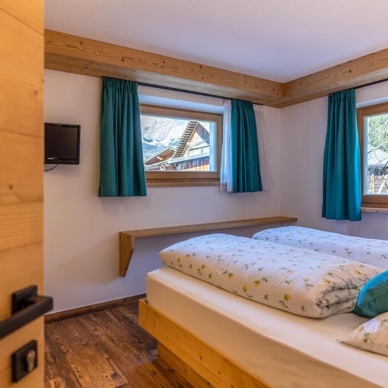 Luxury Alpine Suites Ultimate Comfort Parking and WiFi - Luxuriöse Ferienwohnung mit 4 Schlafzimmern - 39