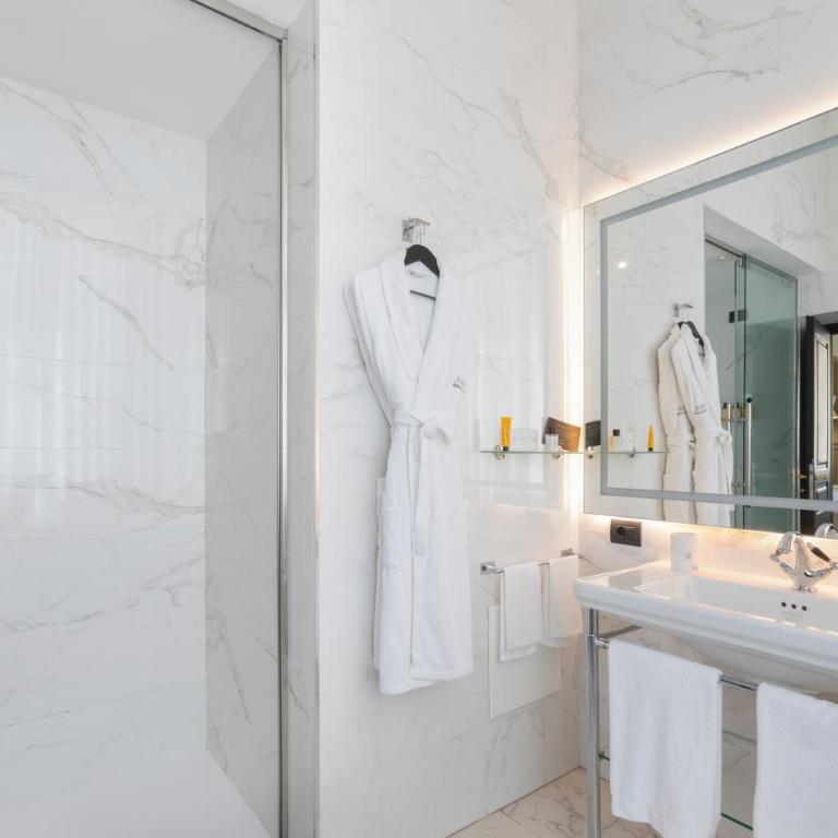 Roma Luxus Hotel - Suite Queen - 1