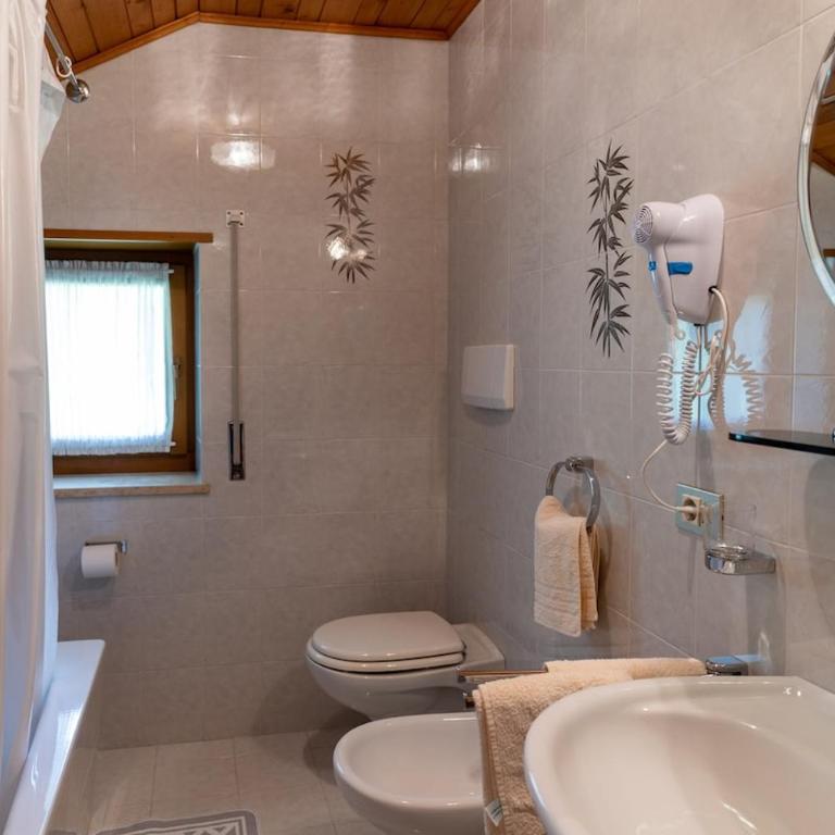 Luxury Alpine Suites Ultimate Comfort Parking and WiFi - Luxuriöse Ferienwohnung mit 4 Schlafzimmern - 19