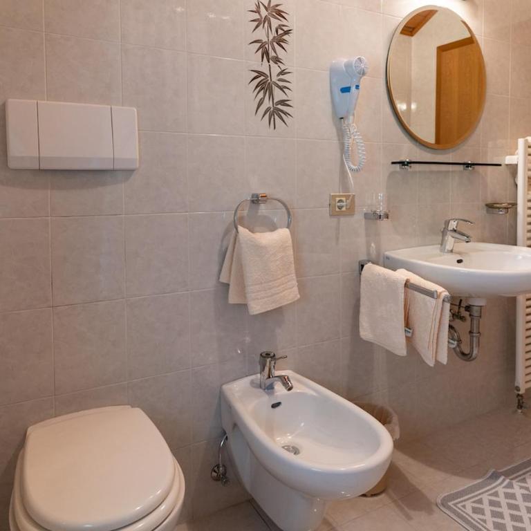 Luxury Alpine Suites Ultimate Comfort Parking and WiFi - Luxuriöse Ferienwohnung mit 4 Schlafzimmern - 18