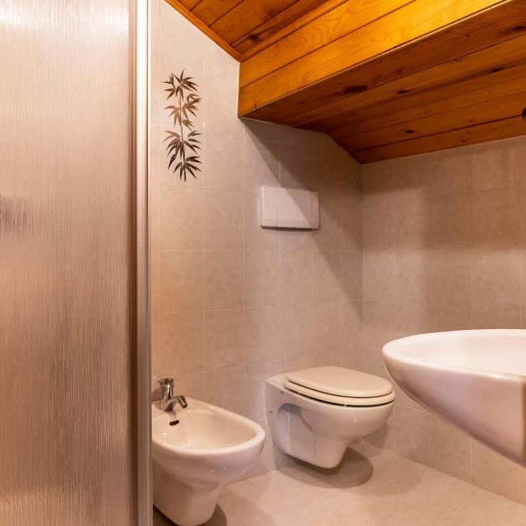 Luxury Alpine Suites Ultimate Comfort Parking and WiFi - Luxuriöse Ferienwohnung mit 4 Schlafzimmern - 10