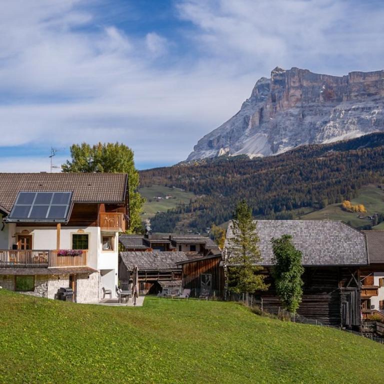 Luxury Alpine Suites Ultimate Comfort Parking and WiFi - Luxuriöse Ferienwohnung mit 4 Schlafzimmern - 4