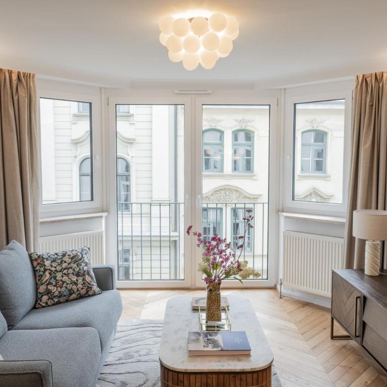 Rose 2 bedroom with balcony - Three-Bedroom Apartment - 1