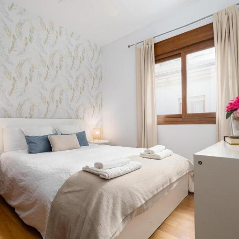 Central Malaga - 2 Bedrooms and Rooftop Pool - Apartamento - 2