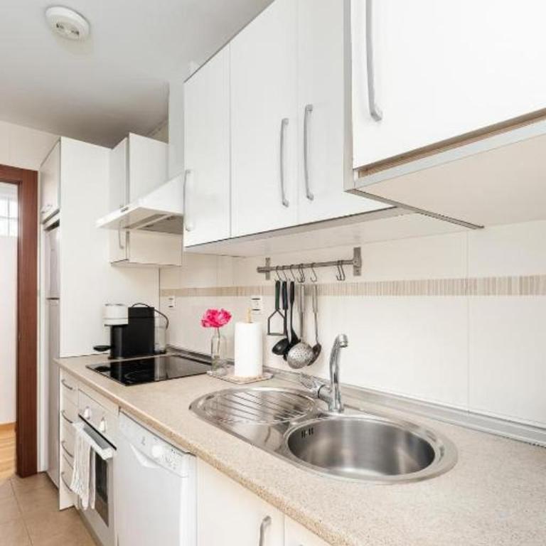 Central Malaga - 2 Bedrooms and Rooftop Pool - Apartamento - 4
