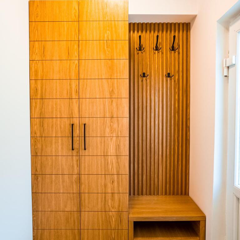 Wolf Apartments Zabljak - Apartman s 2 Spavaće Sobe sa Balkonom i Terasom - 21