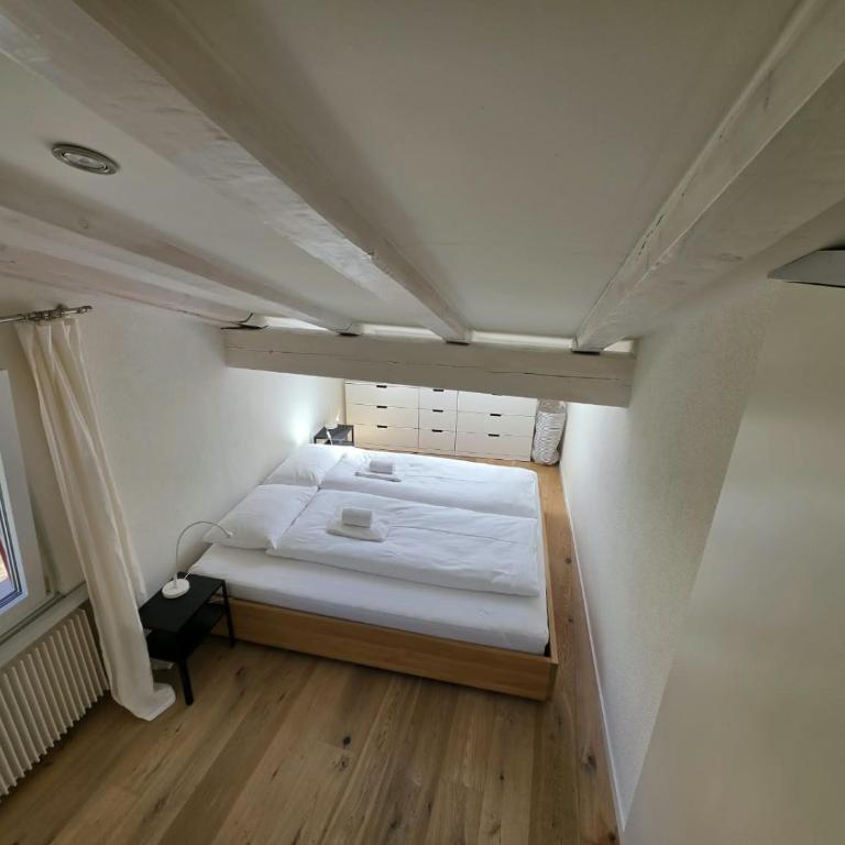 EN Enzian - Engadin HITrental Apartment - Apartment mit 2 Schlafzimmern und Balkon - 8