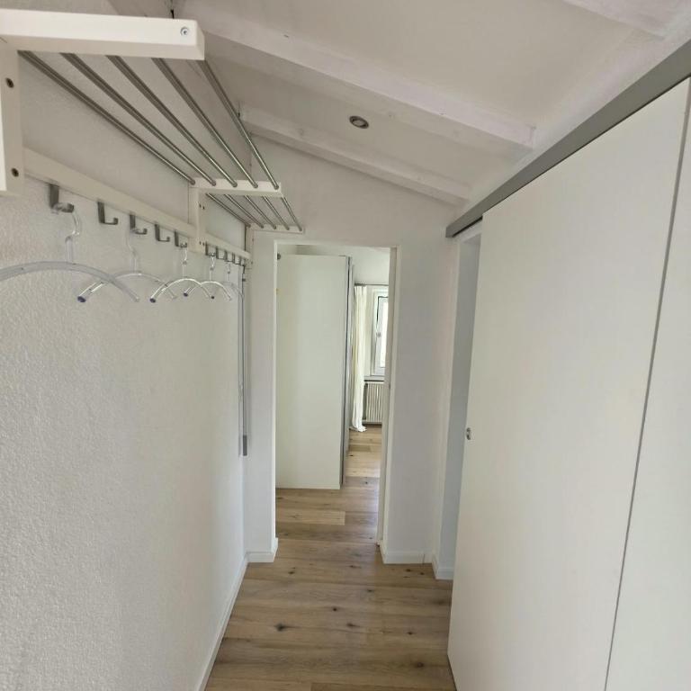 EN Enzian - Engadin HITrental Apartment - Apartment mit 2 Schlafzimmern und Balkon - 28