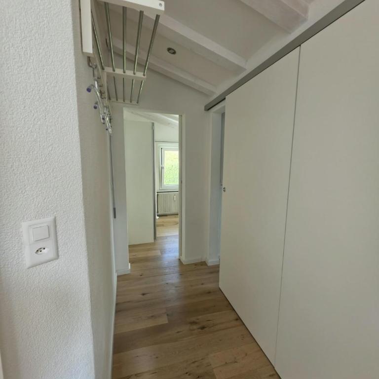 EN Enzian - Engadin HITrental Apartment - Apartment mit 2 Schlafzimmern und Balkon - 29