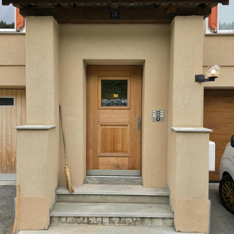 EN Enzian - Engadin HITrental Apartment - Apartment mit 2 Schlafzimmern und Balkon - 43