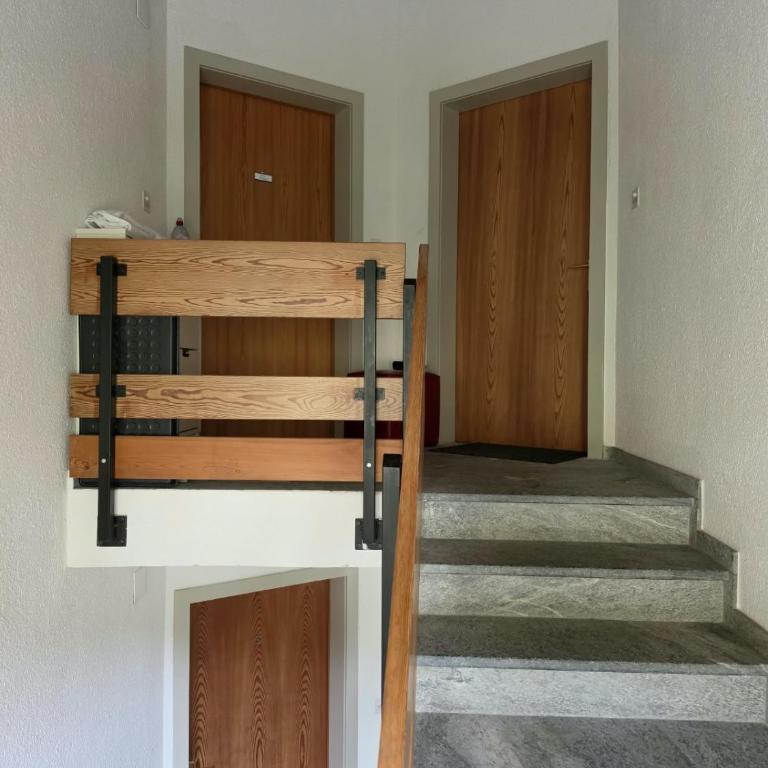 EN Enzian - Engadin HITrental Apartment - Apartment mit 2 Schlafzimmern und Balkon - 45