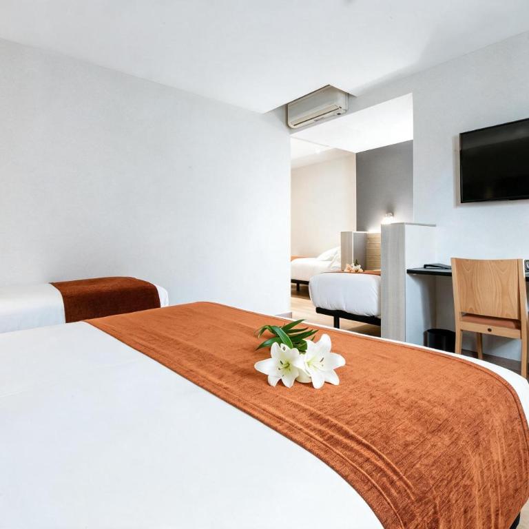 Hotel Avenida - Habitación Familiar - 5