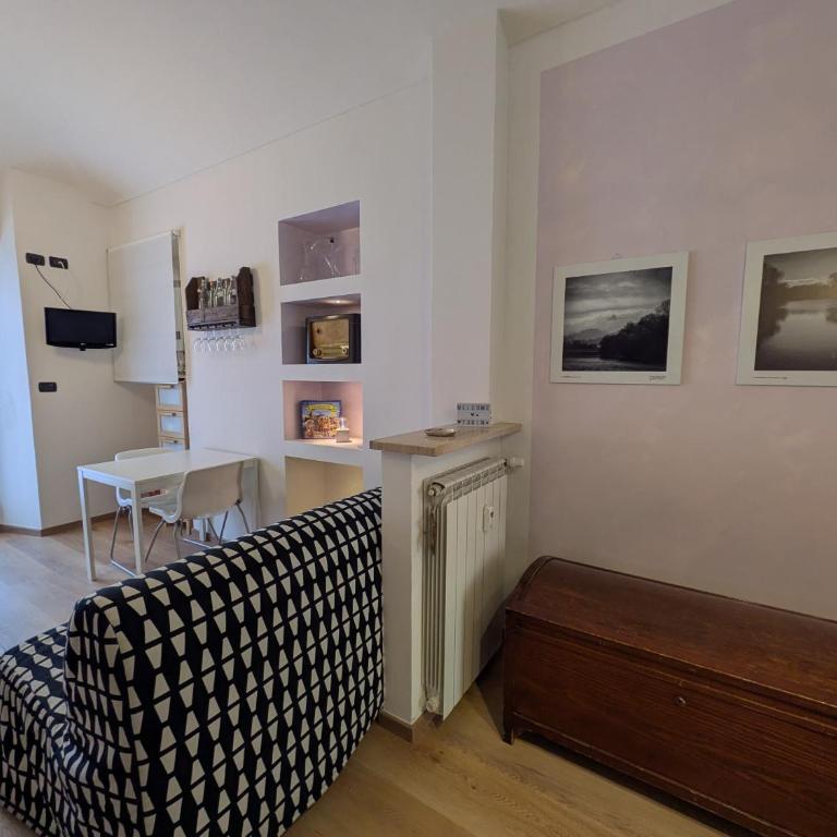 Two-room apartment near the Polytechnic University with balcony - Appartamento con 1 Camera da Letto - 24