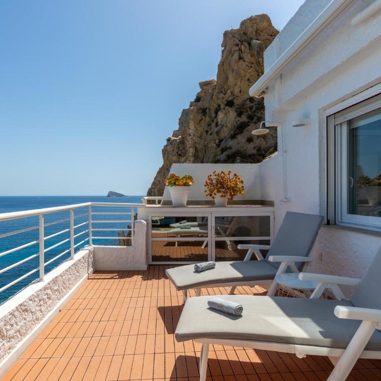 Benidorm primera linea playa poniente El Velero - Apartamento de 2 dormitorios con terraza y vistas al mar - 1