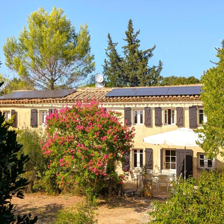 Le mas des Lilas - Appartement - Vue sur Piscine - 31