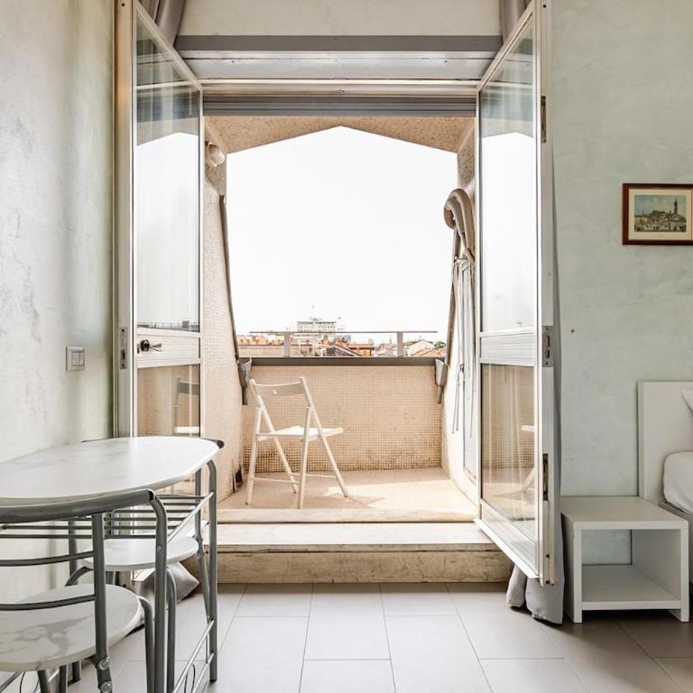 Smart Central Apartments Bayres - Monolocale con Balcone - 5