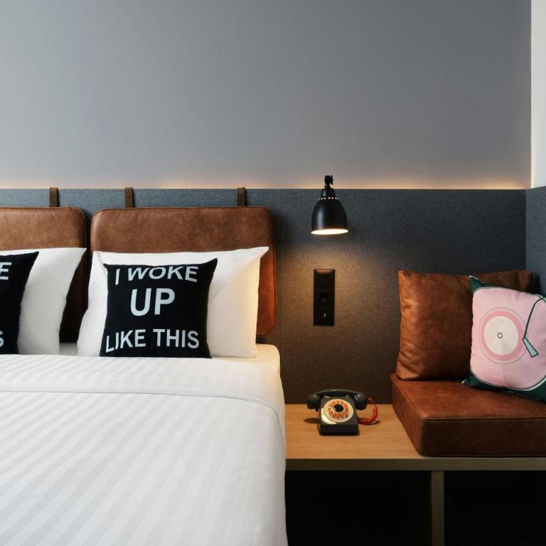 Moxy Belgrade - Chambre avec Lit Queen-Size - Vue sur Cour - 5