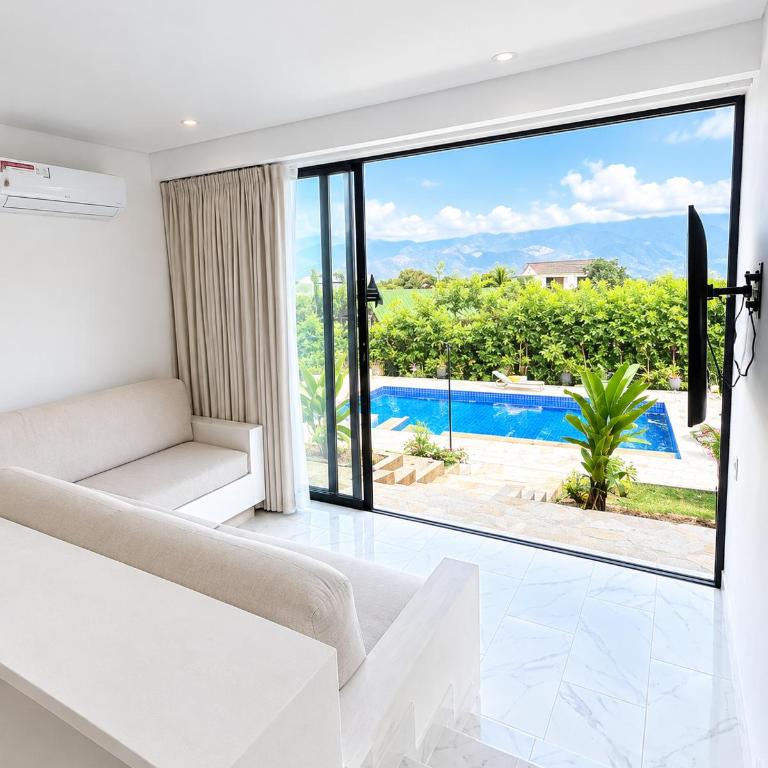 Selva Serena - Suite con vistas a la piscina - 6