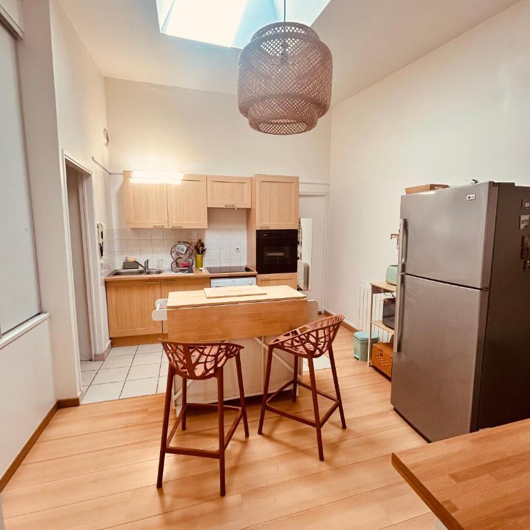 Large bright apartment Downtown Station 5 min away - Appartement 1 Chambre - 5